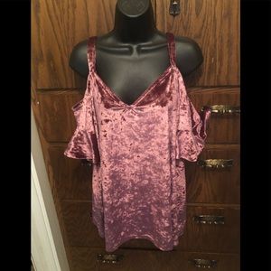 Cold shoulder, very soft and silky blouse